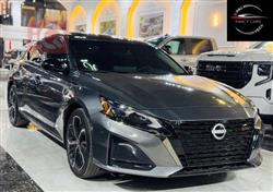 نيسان ألتيما